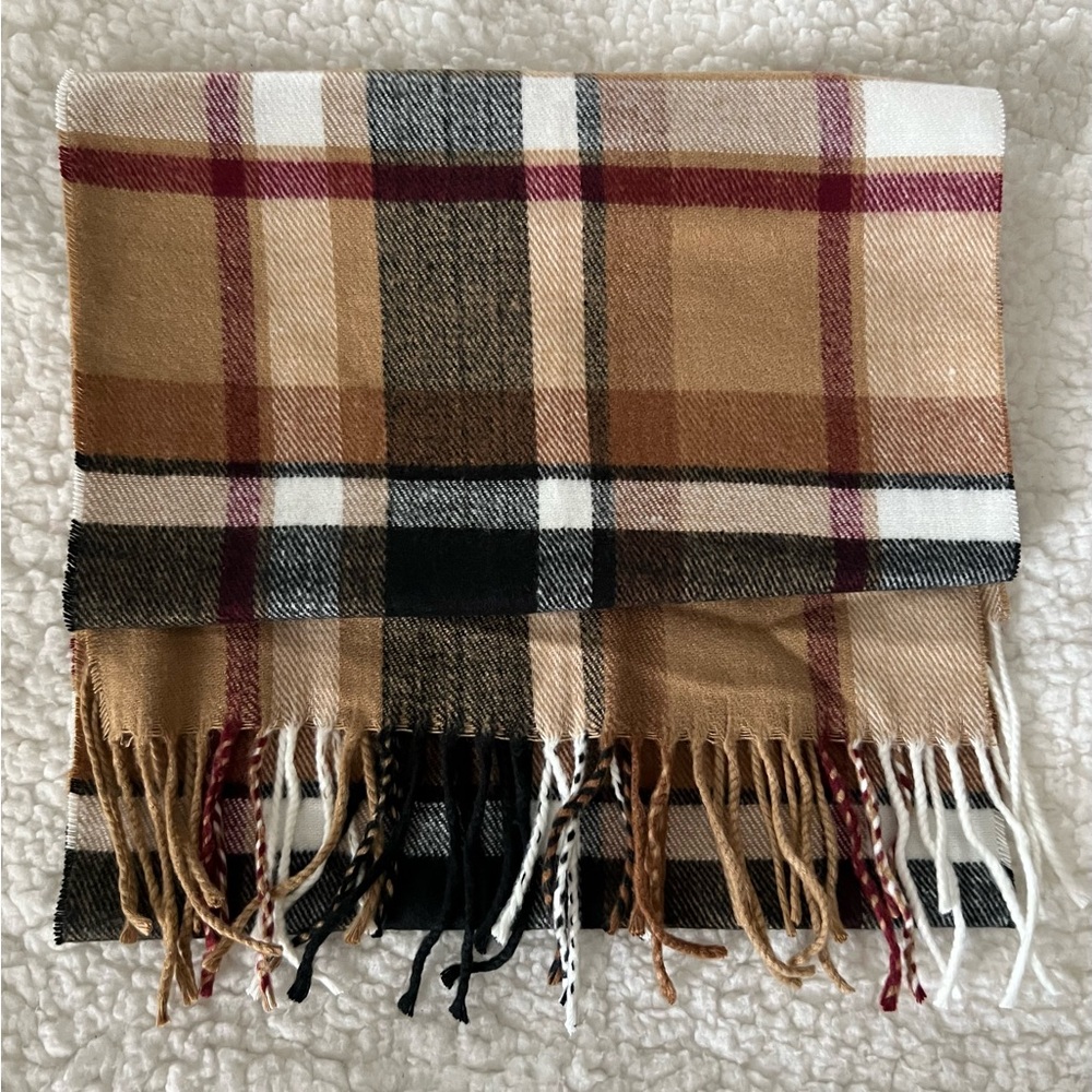 NWOT plaid wool scarf